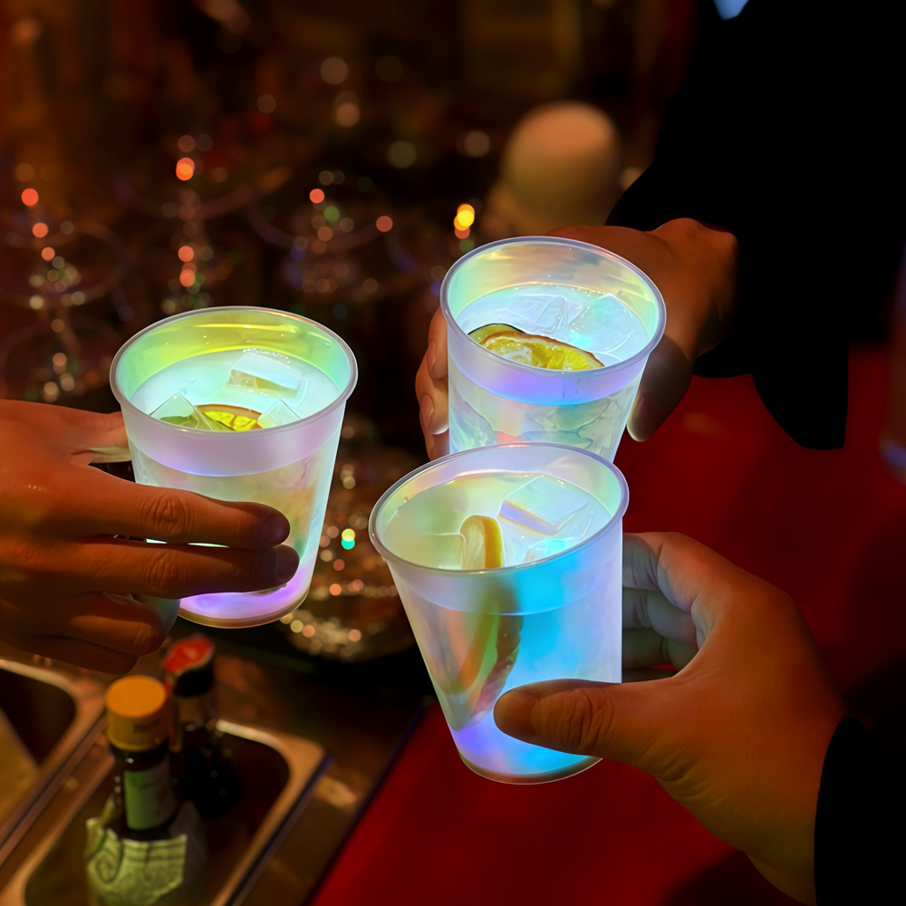10 Stück LED-Becher, leuchtet  – Glow In The Dark Party Glasses Bewertung und Preis